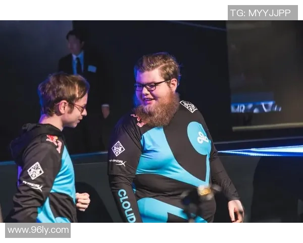 高校联赛分析：TES展现出令人惊叹的战术灵活性与团队配合能力